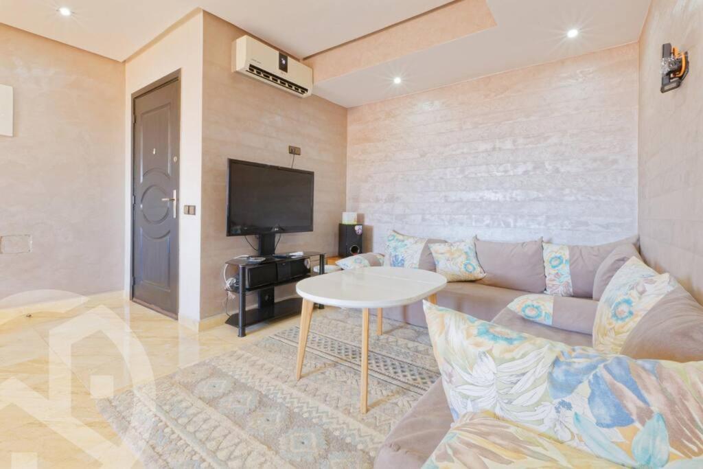 Des Lilas Dar Salam Chez Madame Assyl Avec 3 Piscines شقة مراكش
