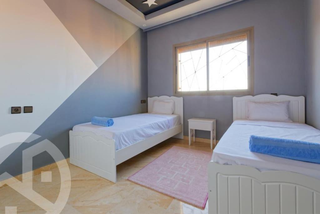 Des Lilas Dar Salam Chez Madame Assyl Avec 3 Piscines * مراكش